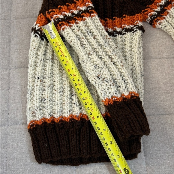 Chunky Knit Sweater with Stripes vintage. Hand made. - Picture 3 of 4